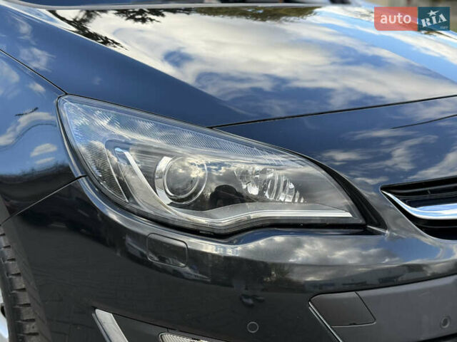 Черный Опель Астра, объемом двигателя 1.6 л и пробегом 220 тыс. км за 9900 $, фото 12 на Automoto.ua