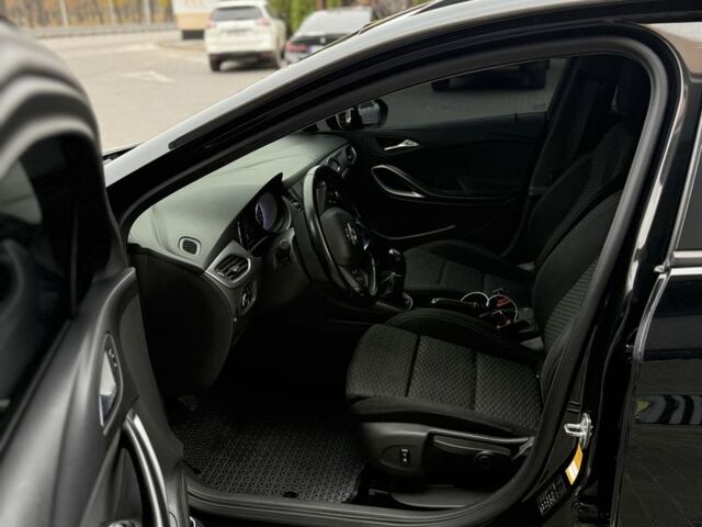 Черный Опель Астра, объемом двигателя 1.6 л и пробегом 190 тыс. км за 10600 $, фото 11 на Automoto.ua