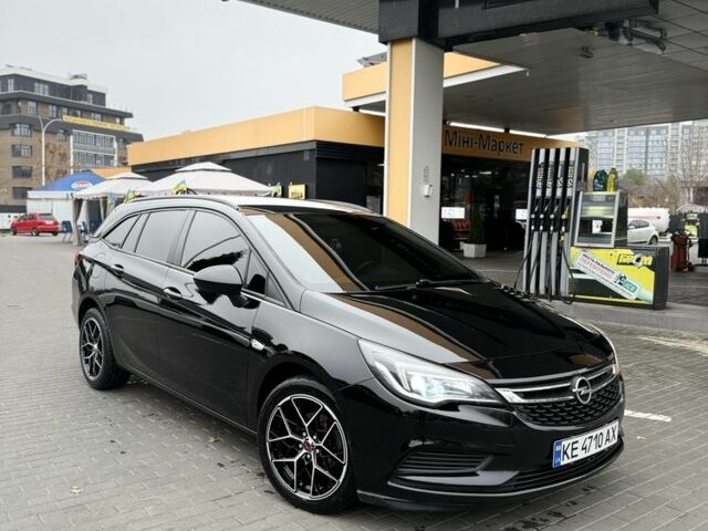 Черный Опель Астра, объемом двигателя 1.6 л и пробегом 190 тыс. км за 10600 $, фото 5 на Automoto.ua