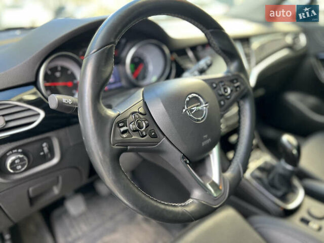 Черный Опель Астра, объемом двигателя 1.6 л и пробегом 250 тыс. км за 10450 $, фото 49 на Automoto.ua