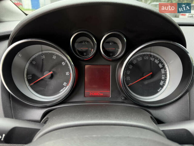 Черный Опель Астра, объемом двигателя 1.6 л и пробегом 243 тыс. км за 10350 $, фото 18 на Automoto.ua