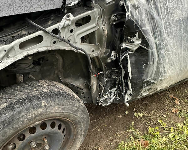 Черный Опель Астра, объемом двигателя 1.6 л и пробегом 250 тыс. км за 3200 $, фото 12 на Automoto.ua