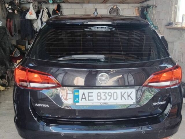 Черный Опель Астра, объемом двигателя 1.6 л и пробегом 270 тыс. км за 11800 $, фото 3 на Automoto.ua