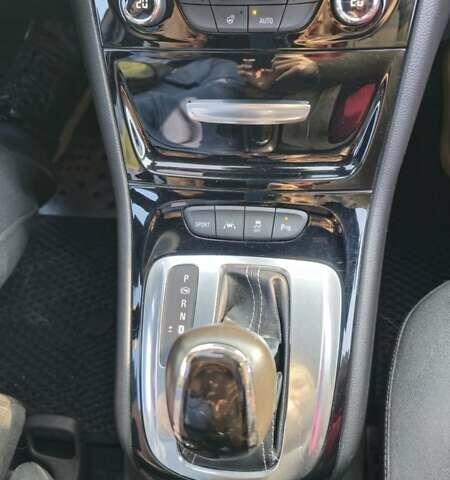 Черный Опель Астра, объемом двигателя 1.6 л и пробегом 230 тыс. км за 11200 $, фото 12 на Automoto.ua