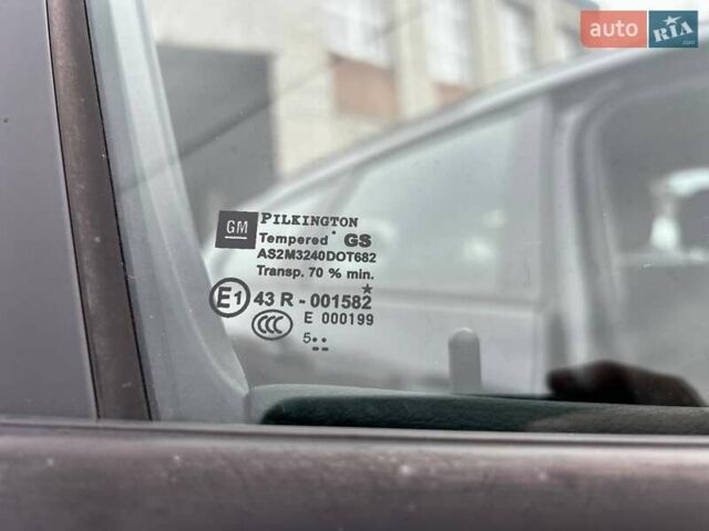 Чорний Опель Астра, об'ємом двигуна 1.6 л та пробігом 146 тис. км за 8900 $, фото 40 на Automoto.ua