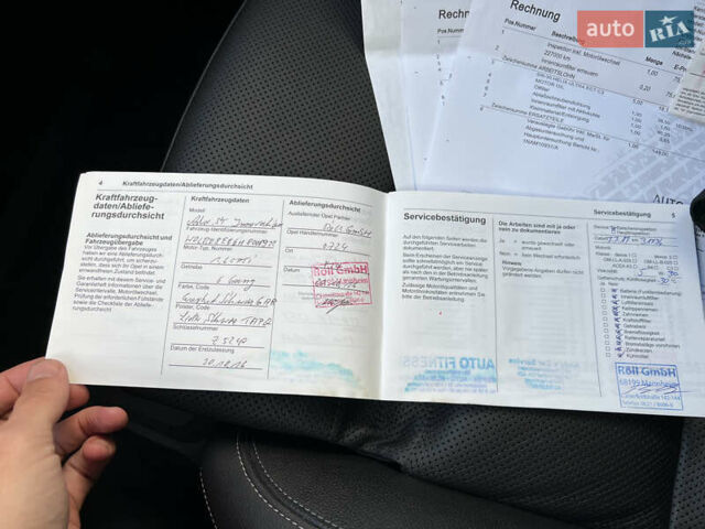 Черный Опель Астра, объемом двигателя 1.6 л и пробегом 250 тыс. км за 10450 $, фото 94 на Automoto.ua
