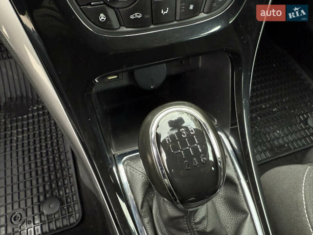 Черный Опель Астра, объемом двигателя 1.6 л и пробегом 243 тыс. км за 10350 $, фото 34 на Automoto.ua