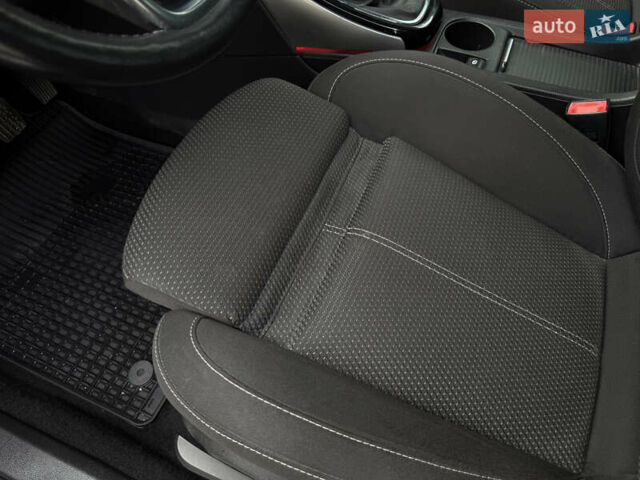 Черный Опель Астра, объемом двигателя 1.6 л и пробегом 243 тыс. км за 10350 $, фото 36 на Automoto.ua