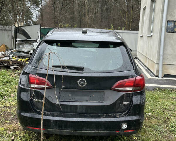 Черный Опель Астра, объемом двигателя 1.6 л и пробегом 250 тыс. км за 3200 $, фото 5 на Automoto.ua