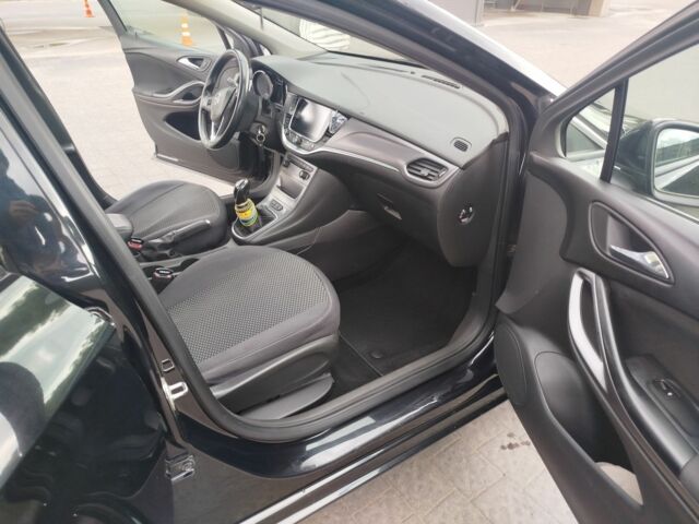 Черный Опель Астра, объемом двигателя 1.6 л и пробегом 240 тыс. км за 9533 $, фото 15 на Automoto.ua