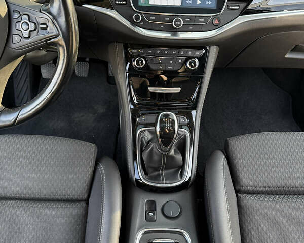 Опель Астра 2016 в Луцке на Automoto.ua Черный Опель Астра, объемом двигателя 1.6 л и пробегом 263 тыс. км за 10500 $, фото 16 на Automoto.ua