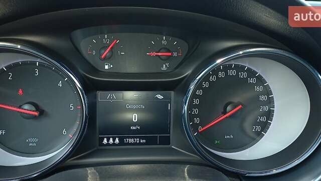 Черный Опель Астра, объемом двигателя 1.6 л и пробегом 178 тыс. км за 10500 $, фото 9 на Automoto.ua