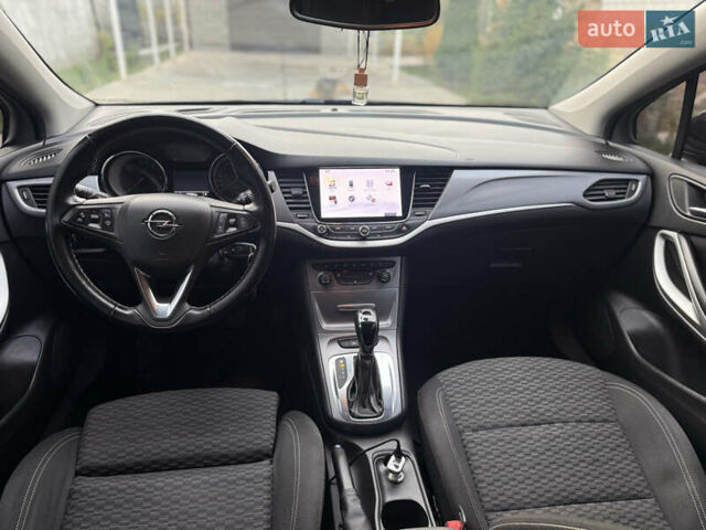 Черный Опель Астра, объемом двигателя 1.6 л и пробегом 173 тыс. км за 12000 $, фото 15 на Automoto.ua