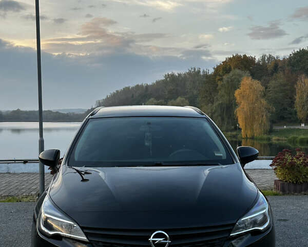 Черный Опель Астра, объемом двигателя 1.6 л и пробегом 263 тыс. км за 10999 $, фото 2 на Automoto.ua