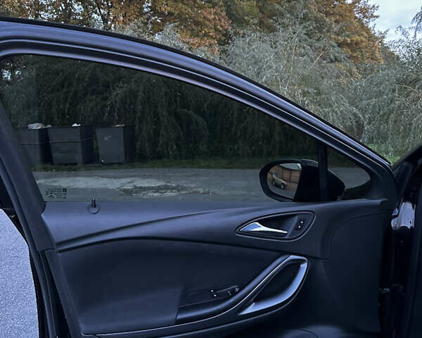 Черный Опель Астра, объемом двигателя 1.6 л и пробегом 263 тыс. км за 10999 $, фото 10 на Automoto.ua