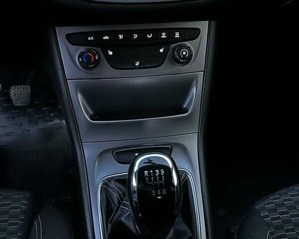 Черный Опель Астра, объемом двигателя 1.6 л и пробегом 263 тыс. км за 10999 $, фото 11 на Automoto.ua