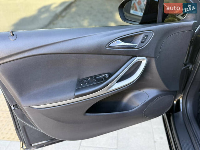 Черный Опель Астра, объемом двигателя 1.6 л и пробегом 173 тыс. км за 12000 $, фото 23 на Automoto.ua