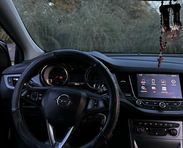 Черный Опель Астра, объемом двигателя 1.6 л и пробегом 263 тыс. км за 10999 $, фото 14 на Automoto.ua