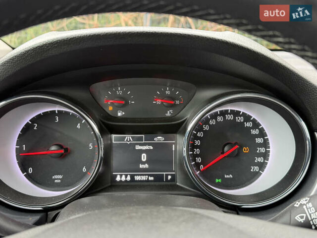 Чорний Опель Астра, об'ємом двигуна 1.6 л та пробігом 196 тис. км за 10999 $, фото 45 на Automoto.ua
