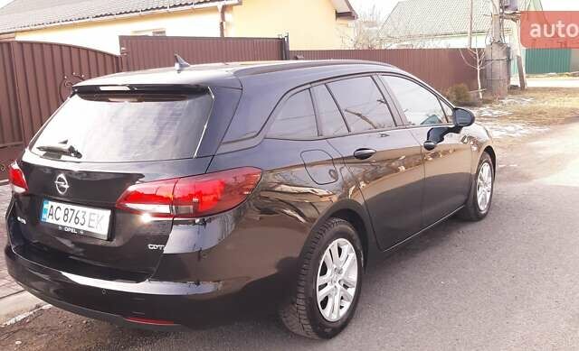 Черный Опель Астра, объемом двигателя 1.6 л и пробегом 178 тыс. км за 10500 $, фото 3 на Automoto.ua