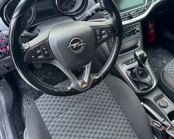 Чорний Опель Астра, об'ємом двигуна 1.6 л та пробігом 142 тис. км за 11300 $, фото 13 на Automoto.ua