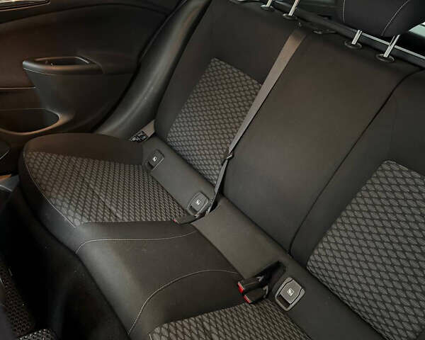 Чорний Опель Астра, об'ємом двигуна 1.6 л та пробігом 142 тис. км за 11300 $, фото 14 на Automoto.ua