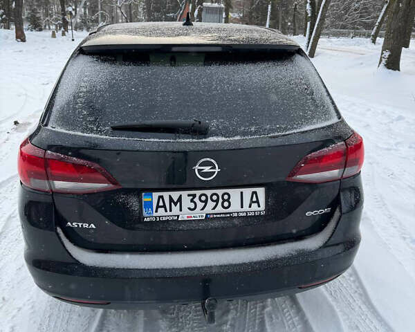 Чорний Опель Астра, об'ємом двигуна 1.6 л та пробігом 142 тис. км за 11300 $, фото 5 на Automoto.ua