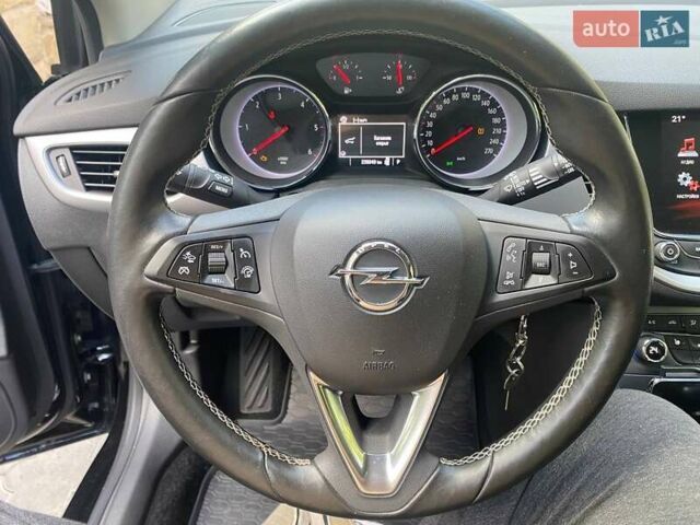 Черный Опель Астра, объемом двигателя 1.6 л и пробегом 240 тыс. км за 11800 $, фото 9 на Automoto.ua