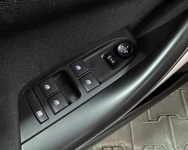 Черный Опель Астра, объемом двигателя 1.6 л и пробегом 195 тыс. км за 11990 $, фото 7 на Automoto.ua