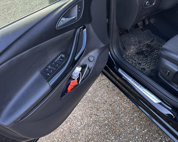 Черный Опель Астра, объемом двигателя 1.6 л и пробегом 142 тыс. км за 12000 $, фото 9 на Automoto.ua