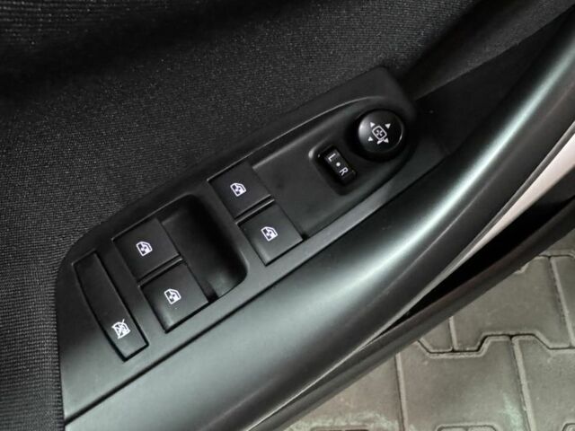 Черный Опель Астра, объемом двигателя 1.6 л и пробегом 193 тыс. км за 11500 $, фото 2 на Automoto.ua