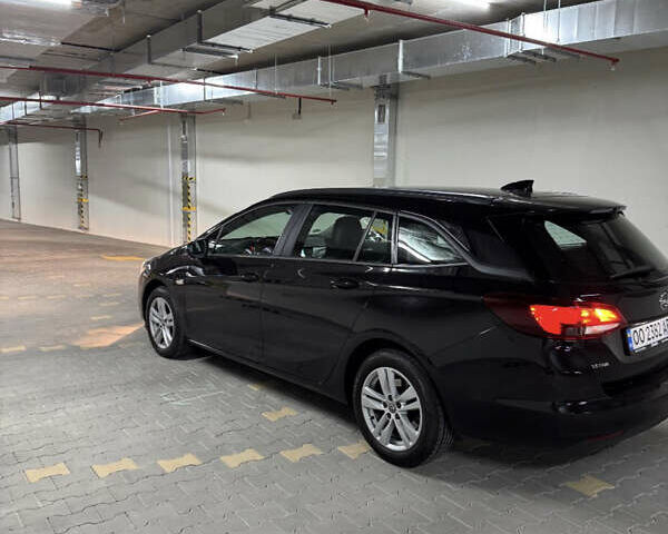 Черный Опель Астра, объемом двигателя 1.6 л и пробегом 195 тыс. км за 11990 $, фото 1 на Automoto.ua