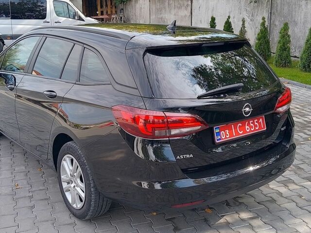 Черный Опель Астра, объемом двигателя 1.6 л и пробегом 240 тыс. км за 9000 $, фото 5 на Automoto.ua