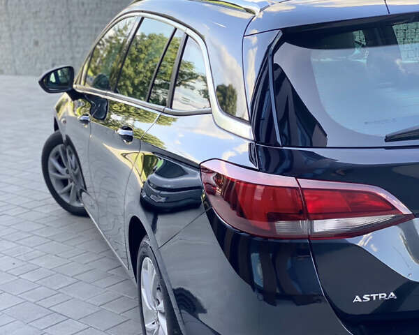Черный Опель Астра, объемом двигателя 1.5 л и пробегом 170 тыс. км за 13500 $, фото 4 на Automoto.ua