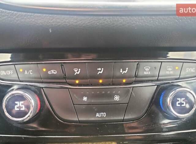 Черный Опель Астра, объемом двигателя 1.5 л и пробегом 135 тыс. км за 12600 $, фото 58 на Automoto.ua