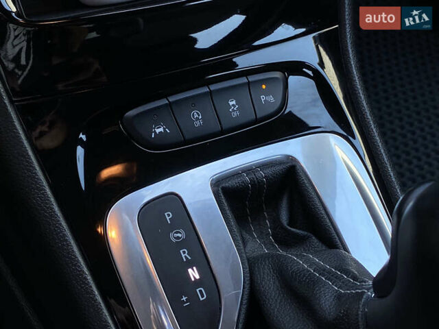 Черный Опель Астра, объемом двигателя 1.5 л и пробегом 170 тыс. км за 13600 $, фото 47 на Automoto.ua