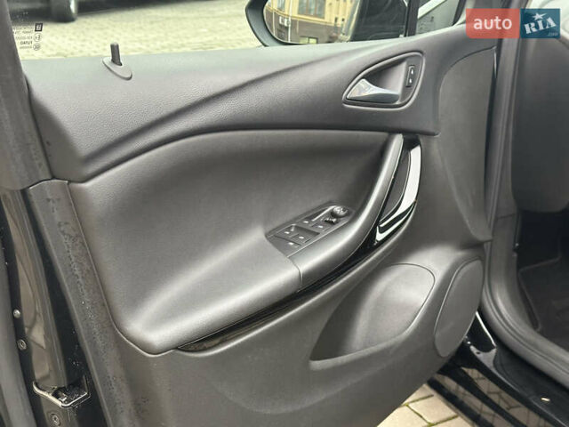 Черный Опель Астра, объемом двигателя 1.5 л и пробегом 260 тыс. км за 12800 $, фото 19 на Automoto.ua