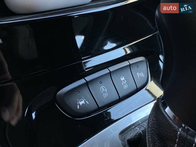 Черный Опель Астра, объемом двигателя 1.5 л и пробегом 170 тыс. км за 13600 $, фото 46 на Automoto.ua