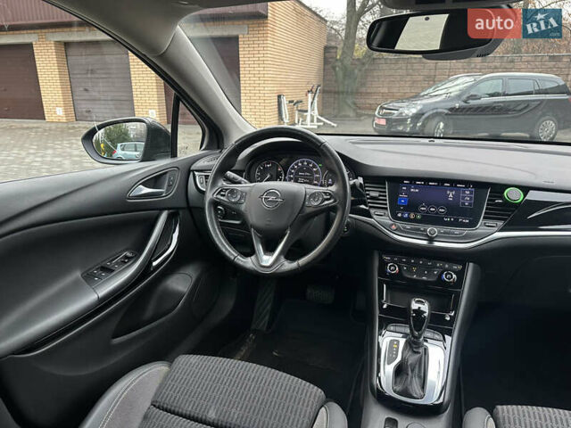 Черный Опель Астра, объемом двигателя 1.5 л и пробегом 260 тыс. км за 12800 $, фото 40 на Automoto.ua