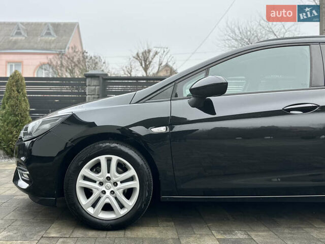 Чорний Опель Астра, об'ємом двигуна 1.5 л та пробігом 103 тис. км за 14499 $, фото 12 на Automoto.ua