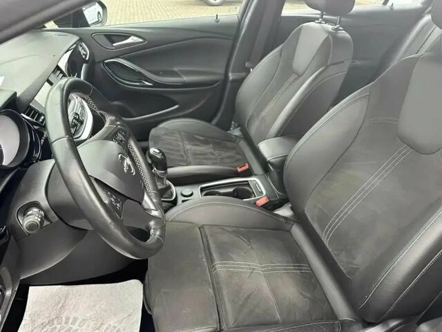 Черный Опель Астра, объемом двигателя 1.5 л и пробегом 22 тыс. км за 11000 $, фото 8 на Automoto.ua