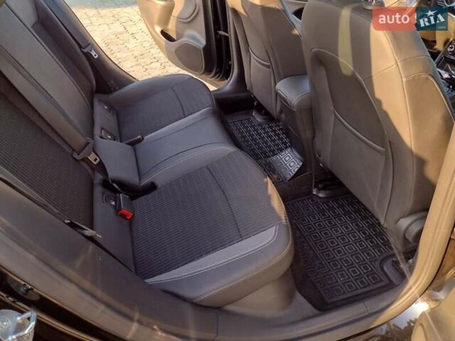 Черный Опель Астра, объемом двигателя 1.5 л и пробегом 120 тыс. км за 13500 $, фото 40 на Automoto.ua