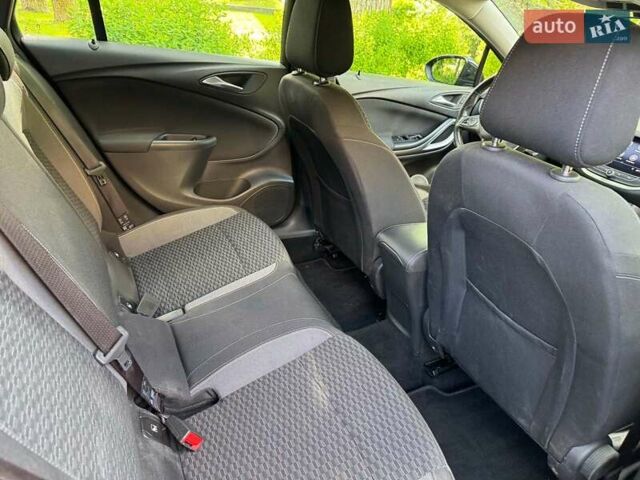 Черный Опель Астра, объемом двигателя 1.5 л и пробегом 135 тыс. км за 14490 $, фото 19 на Automoto.ua