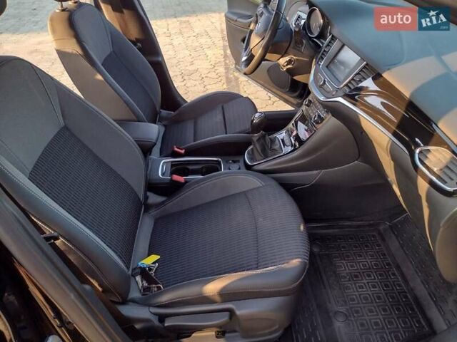 Черный Опель Астра, объемом двигателя 1.5 л и пробегом 120 тыс. км за 13500 $, фото 37 на Automoto.ua