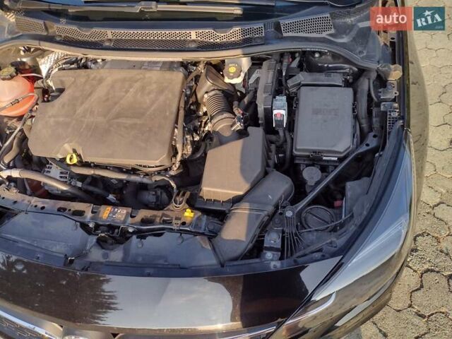 Черный Опель Астра, объемом двигателя 1.5 л и пробегом 120 тыс. км за 13500 $, фото 14 на Automoto.ua