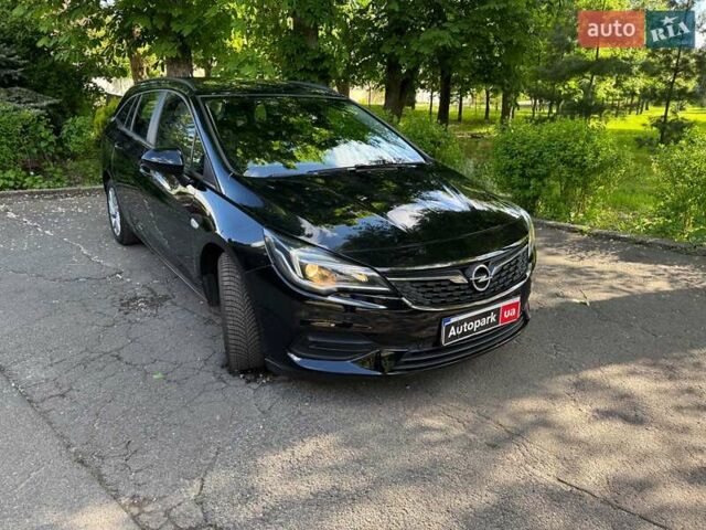 Черный Опель Астра, объемом двигателя 1.5 л и пробегом 135 тыс. км за 14490 $, фото 2 на Automoto.ua