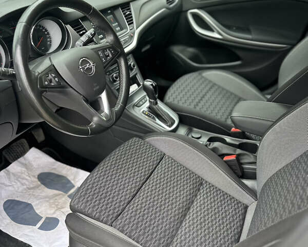 Черный Опель Астра, объемом двигателя 1.5 л и пробегом 125 тыс. км за 13700 $, фото 22 на Automoto.ua