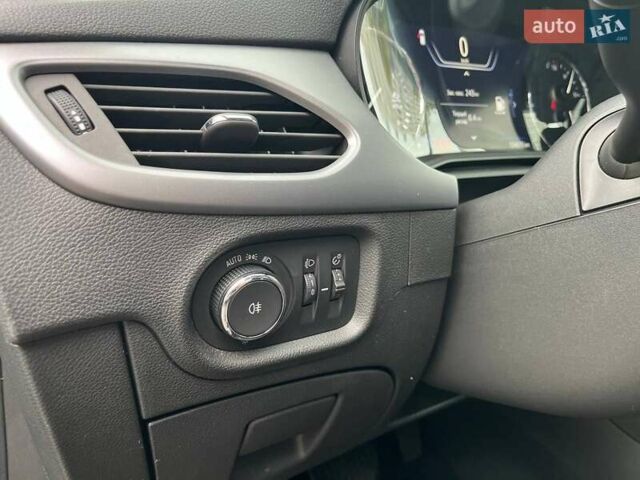 Черный Опель Астра, объемом двигателя 1.5 л и пробегом 134 тыс. км за 14490 $, фото 16 на Automoto.ua