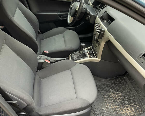 Фіолетовий Опель Астра, об'ємом двигуна 1.91 л та пробігом 235 тис. км за 4750 $, фото 18 на Automoto.ua