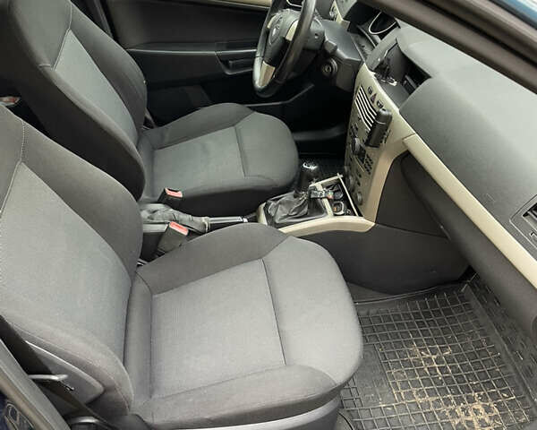 Фіолетовий Опель Астра, об'ємом двигуна 1.91 л та пробігом 235 тис. км за 4750 $, фото 17 на Automoto.ua